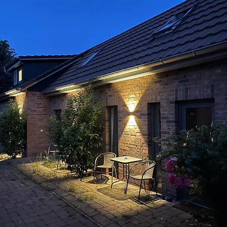 Kleines Am Schlossparkcenter Apartment *
